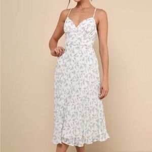 Lulus Darling Favorite White Floral Sleeveless Pleated Midi Dress